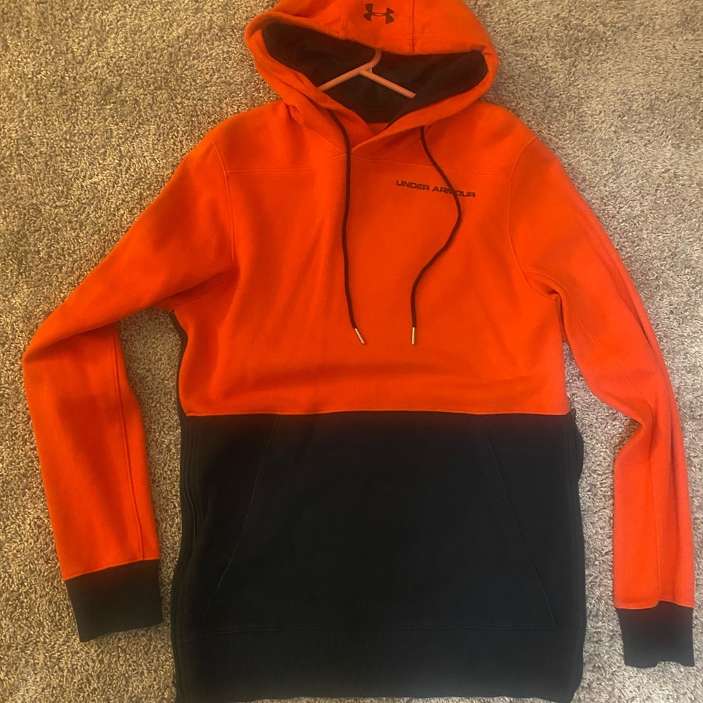 Under Armour cold gear sweatshirt